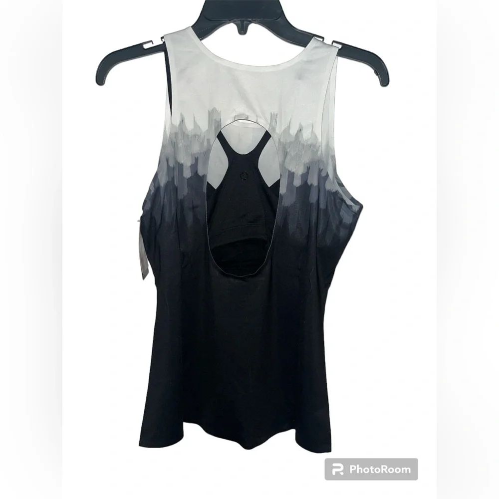 NWT Shape Harness Tank w/ Sports Bra - Black/White/Gray - Sz Medium